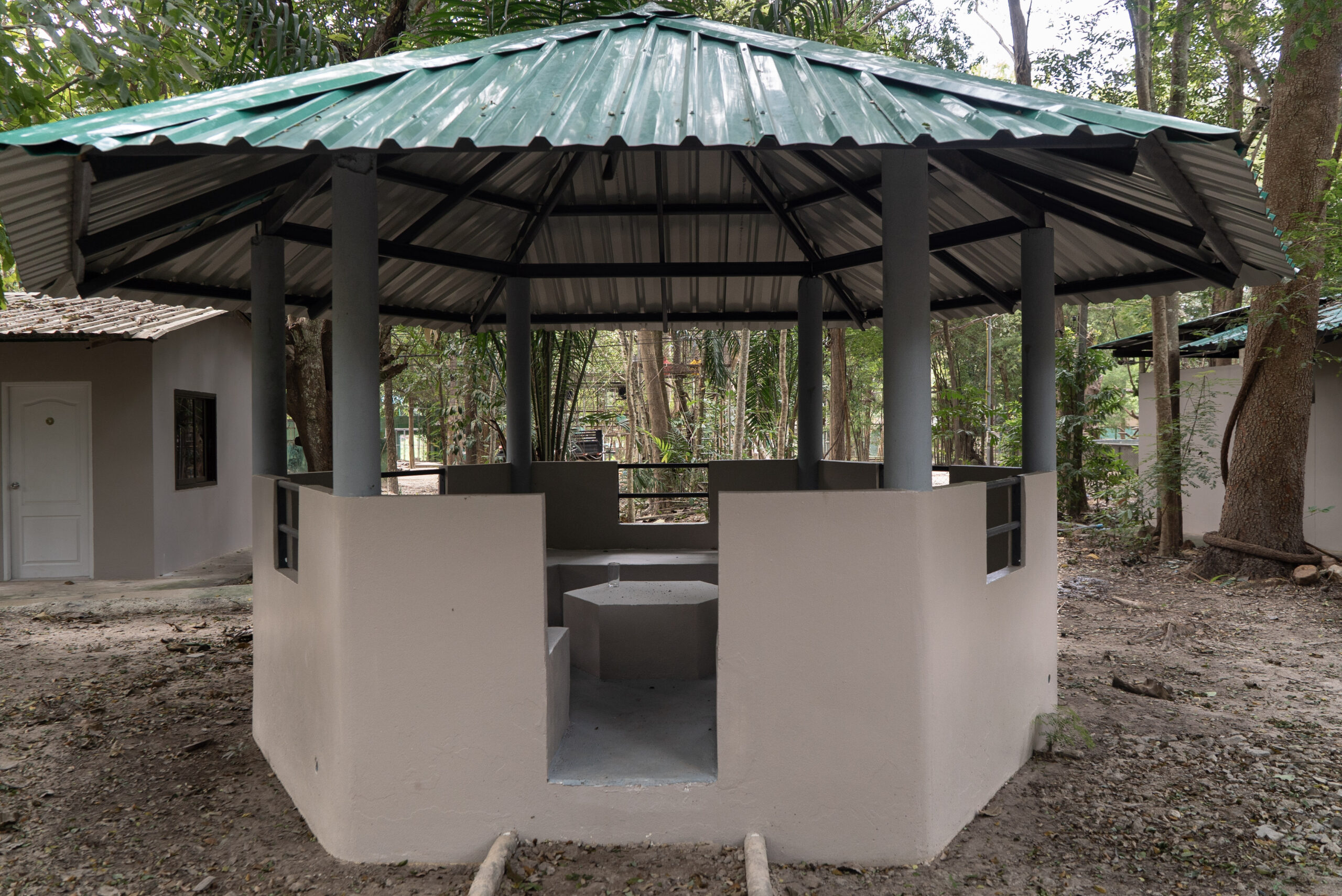 Accommodation & Location